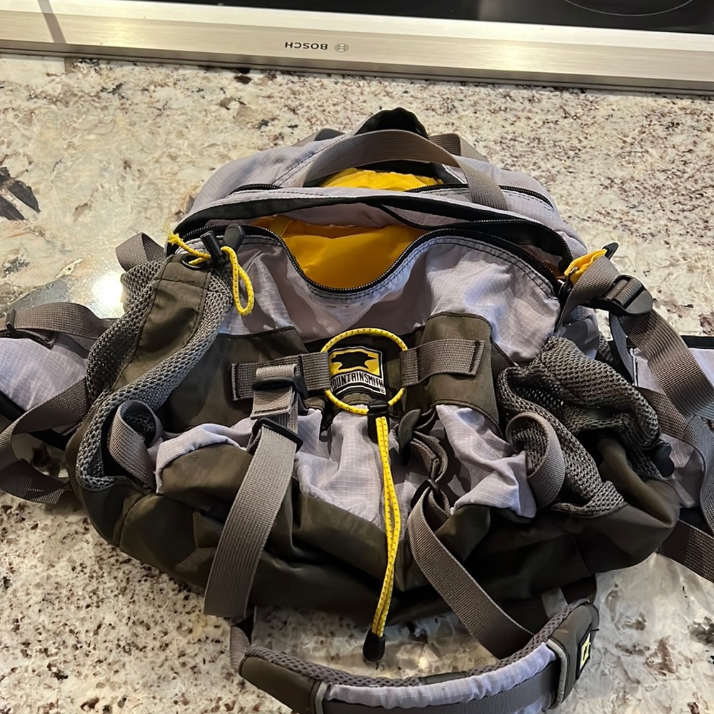 Mountainsmith messenger and belt bag